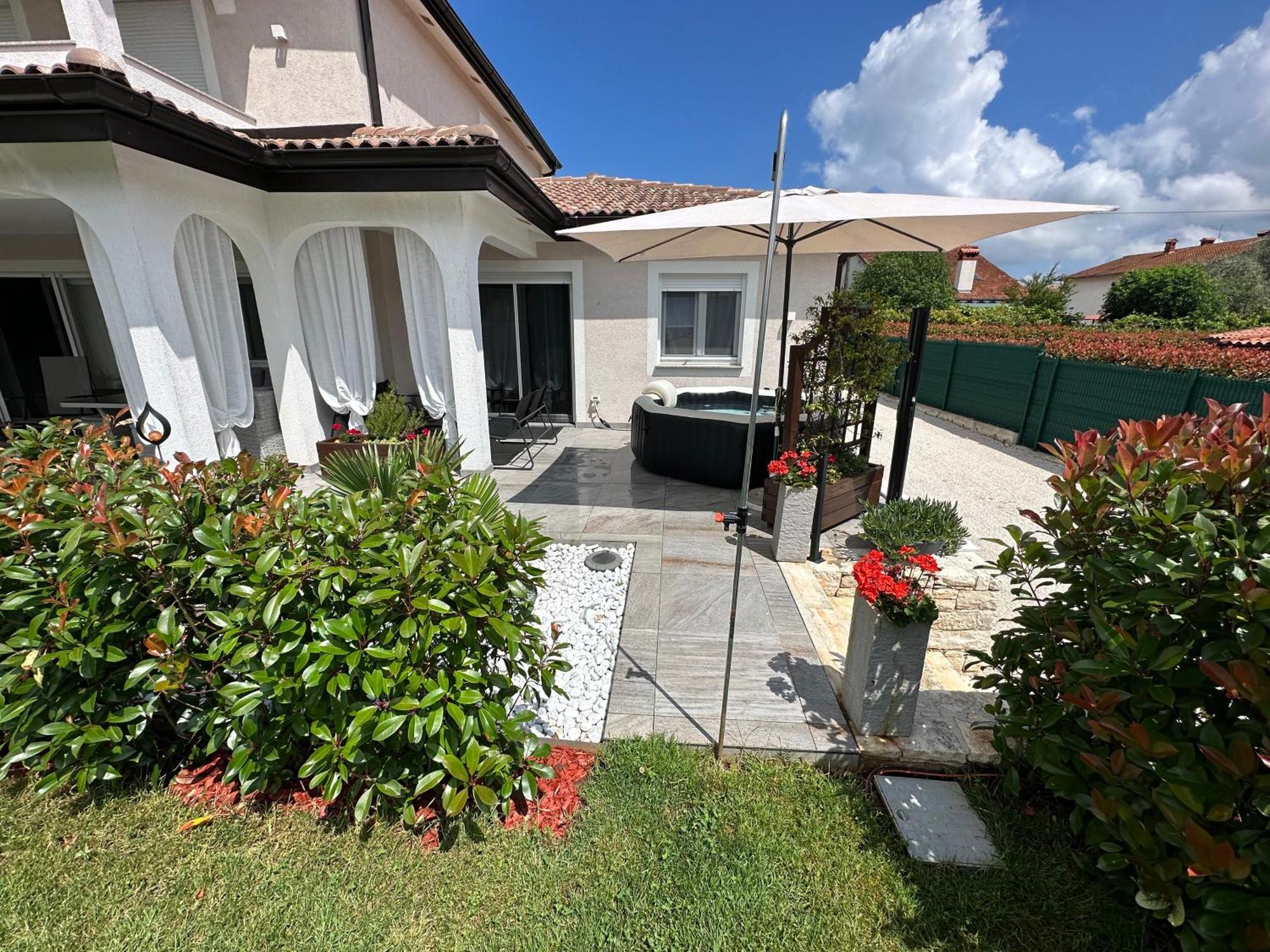 Villa Zonta Apartment Maremi With Private Jacuzzi Buje Zewnętrze zdjęcie